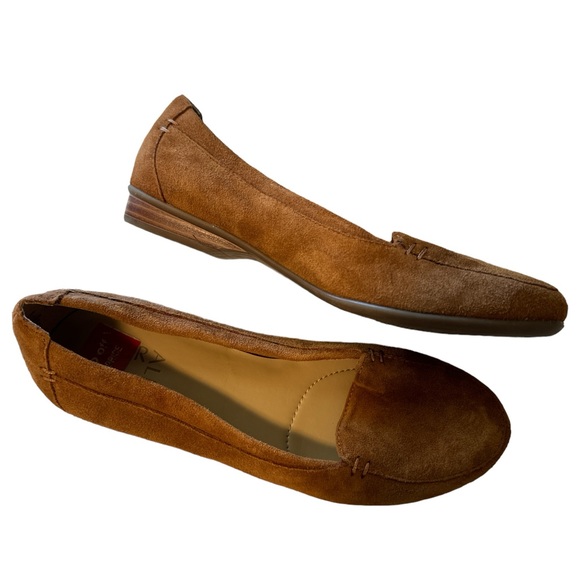 🍀 Neutralizer Camel Suede Flats Size 6 - Picture 4 of 5